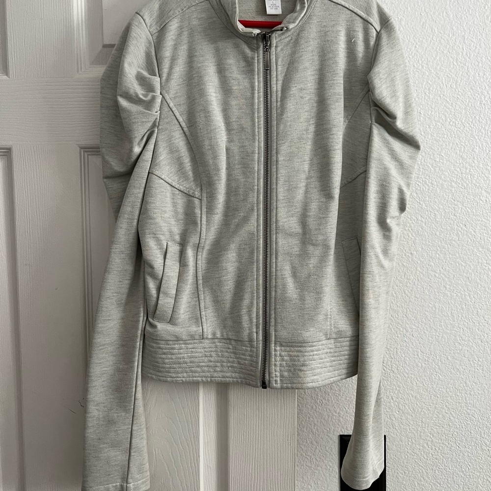 4 jacket blazers. All size large